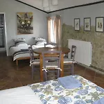 Maspitra فندق مبيت وإفطار