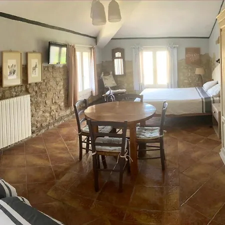 Oda ve Kahvaltı Maspitra Besalú