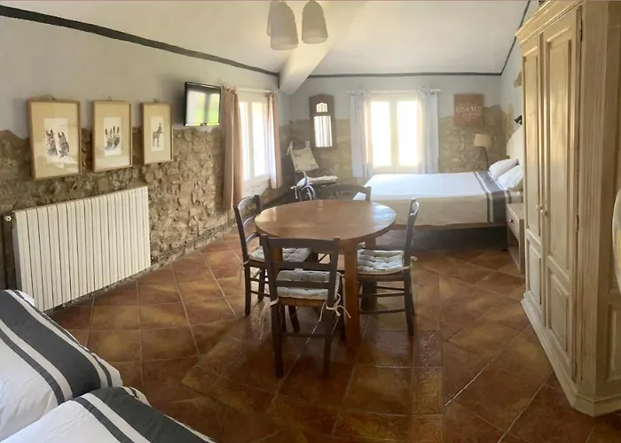 Bed & Breakfast Maspitra Besalu